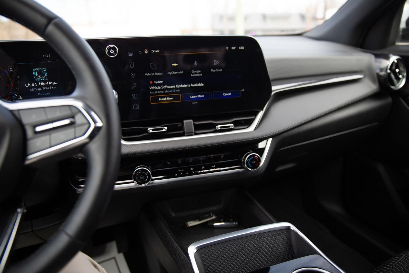 2025 Chevrolet Equinox LT - Photo 14