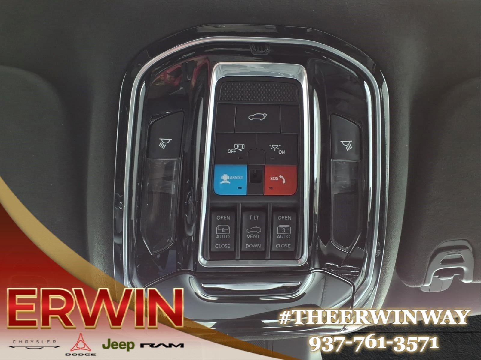 Used 2024 Silver Zynith Jeep Obsidian image 22