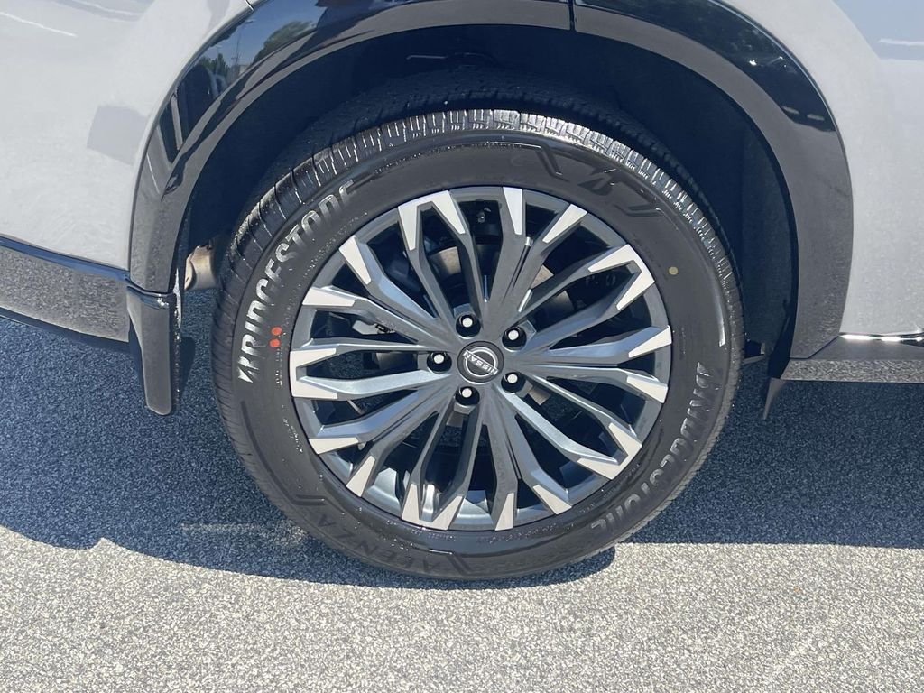 New 2026 Gray Nissan Platinum image 7