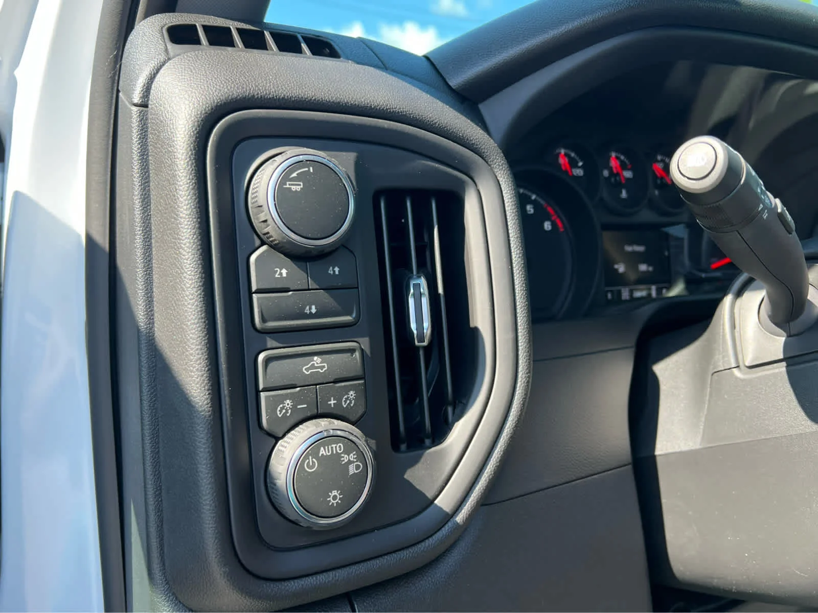 New 2026 Summit White Chevrolet Work Truck image 12