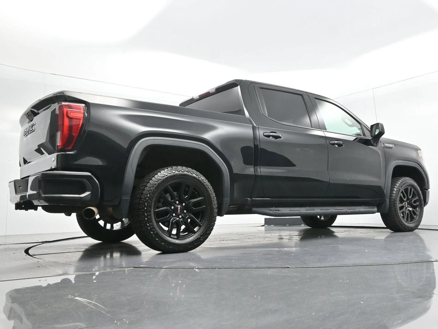 Used 2020 Onyx Black GMC Elevation image 50