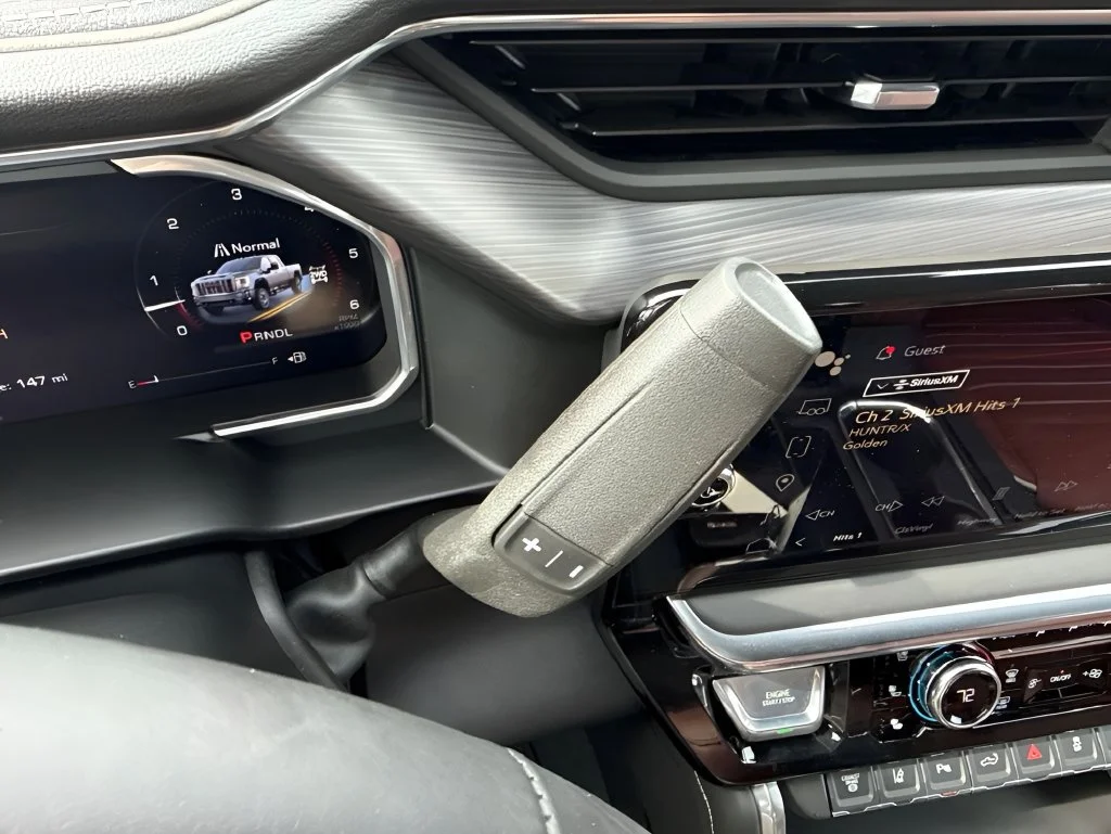 New 2026 Glacier White Tricoat GMC Denali Ultimate image 19
