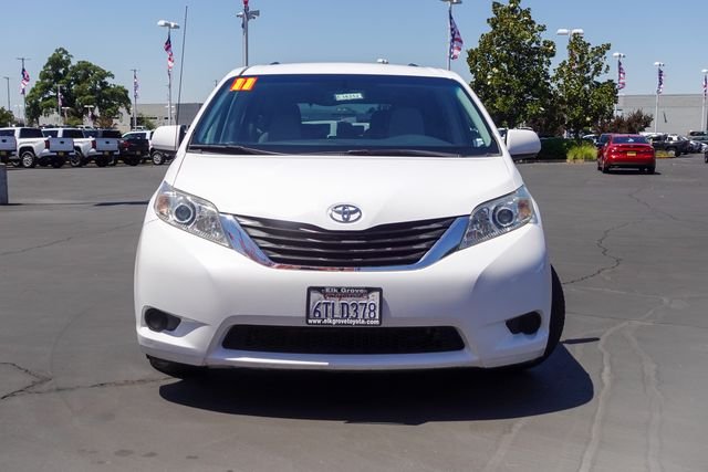 Used 2011 White Toyota LE image 3
