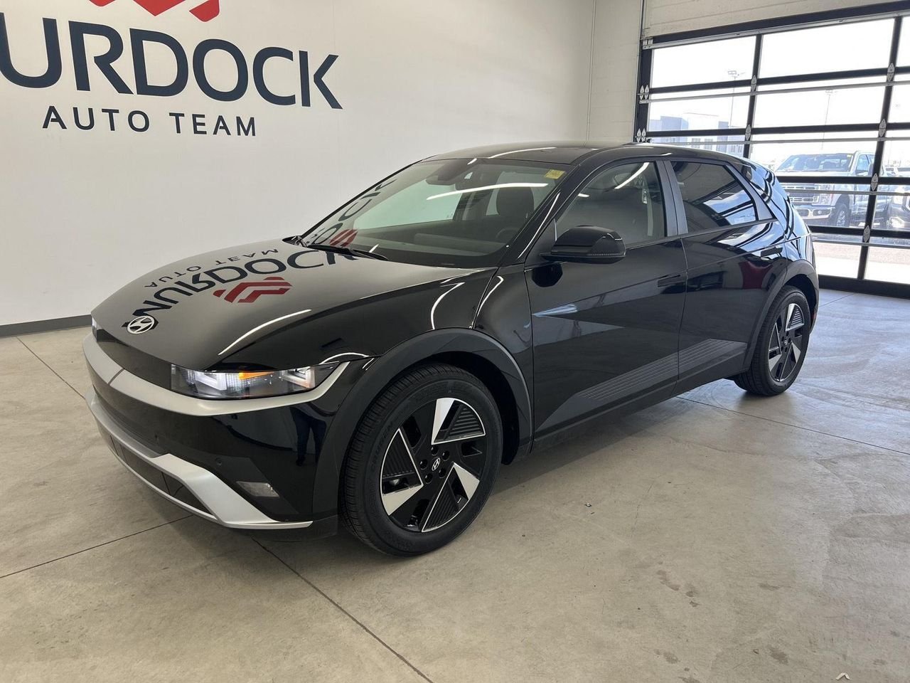 New 2026 Abyss Black Hyundai SE image 6