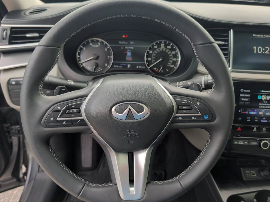 Used 2024 Graphite Shadow INFINITI LUXE image 18