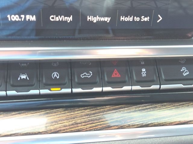 Used 2024 Silver GMC SLE image 28