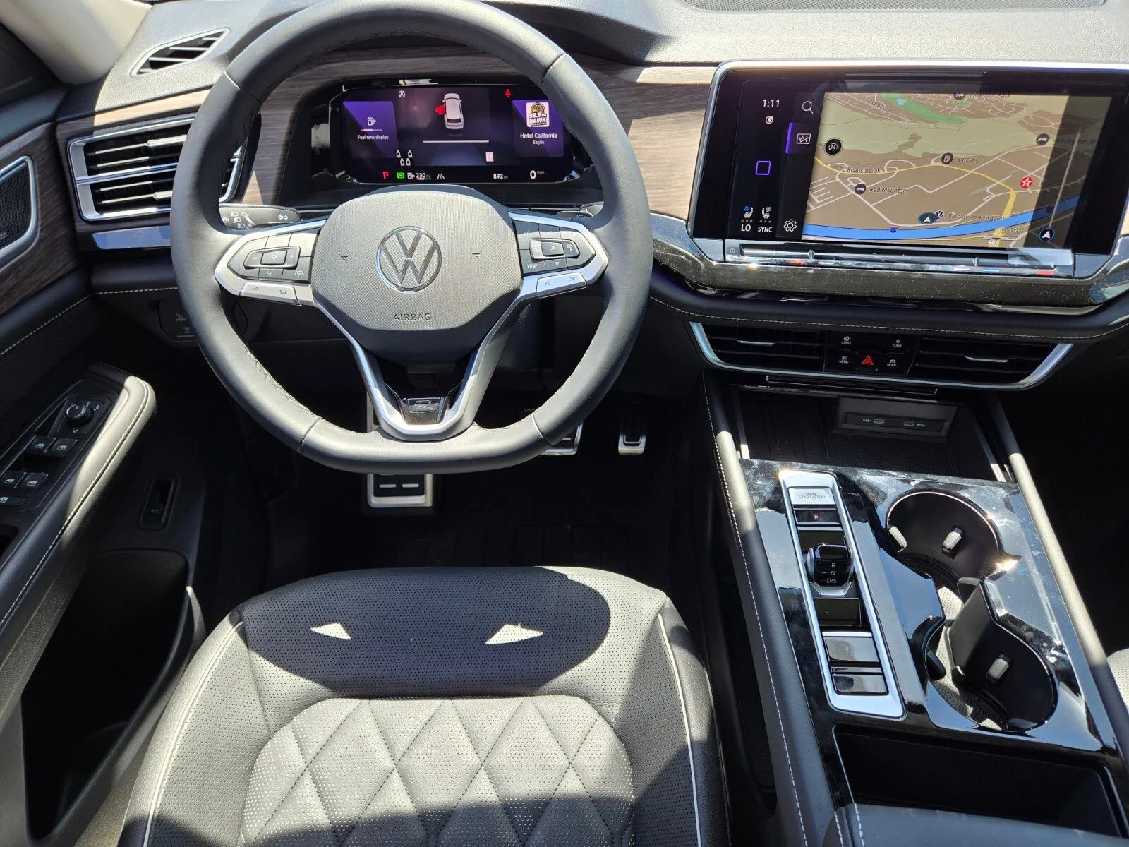 2025 Volkswagen Atlas SEL Premium R-Line - Photo 10