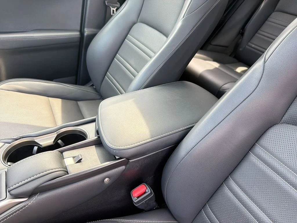 Used 2017 Red Lexus 200t image 28
