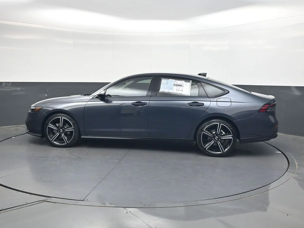 New 2026 Meteorite Gray Metallic Honda SE image 7