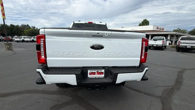 New 2026 Oxford White Ford F-250® Lariat® image 41