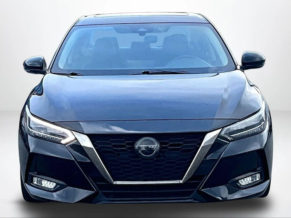 Used 2022 Black Nissan SR image 4