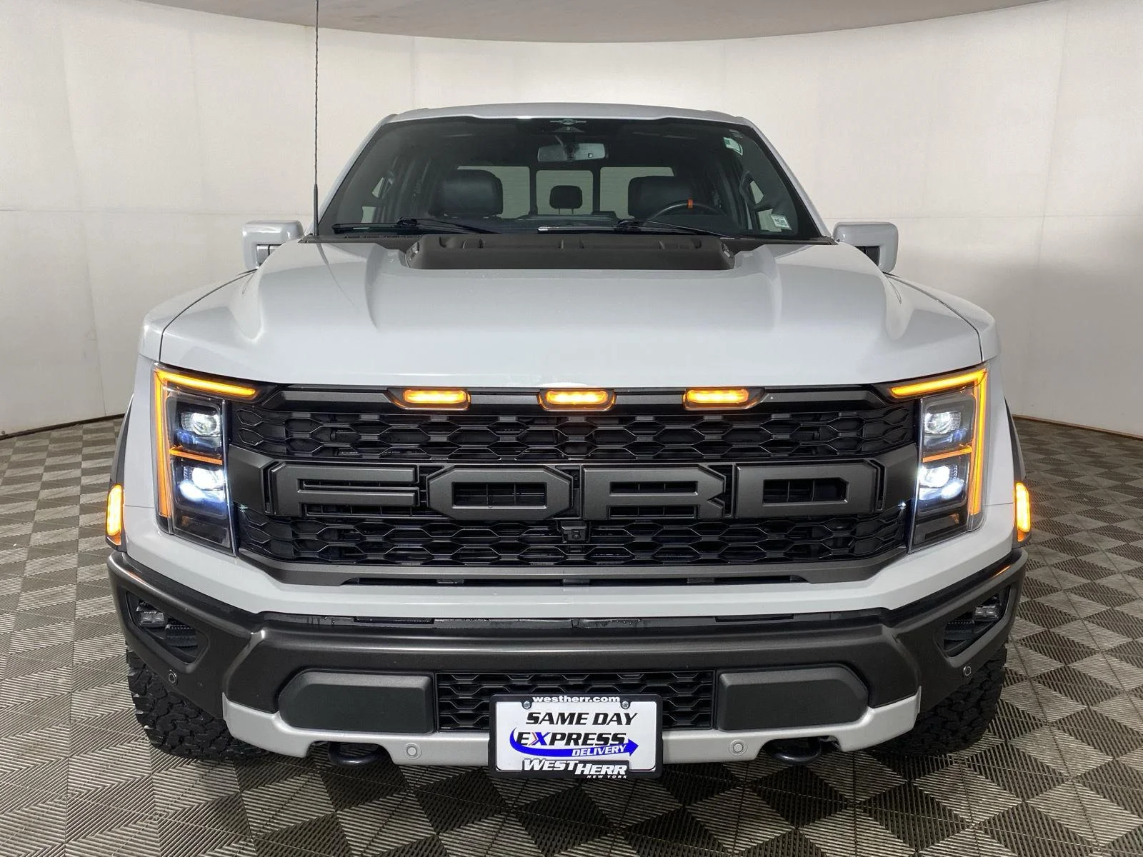 Used 2023 Avalanche Gray Ford Raptor image 2