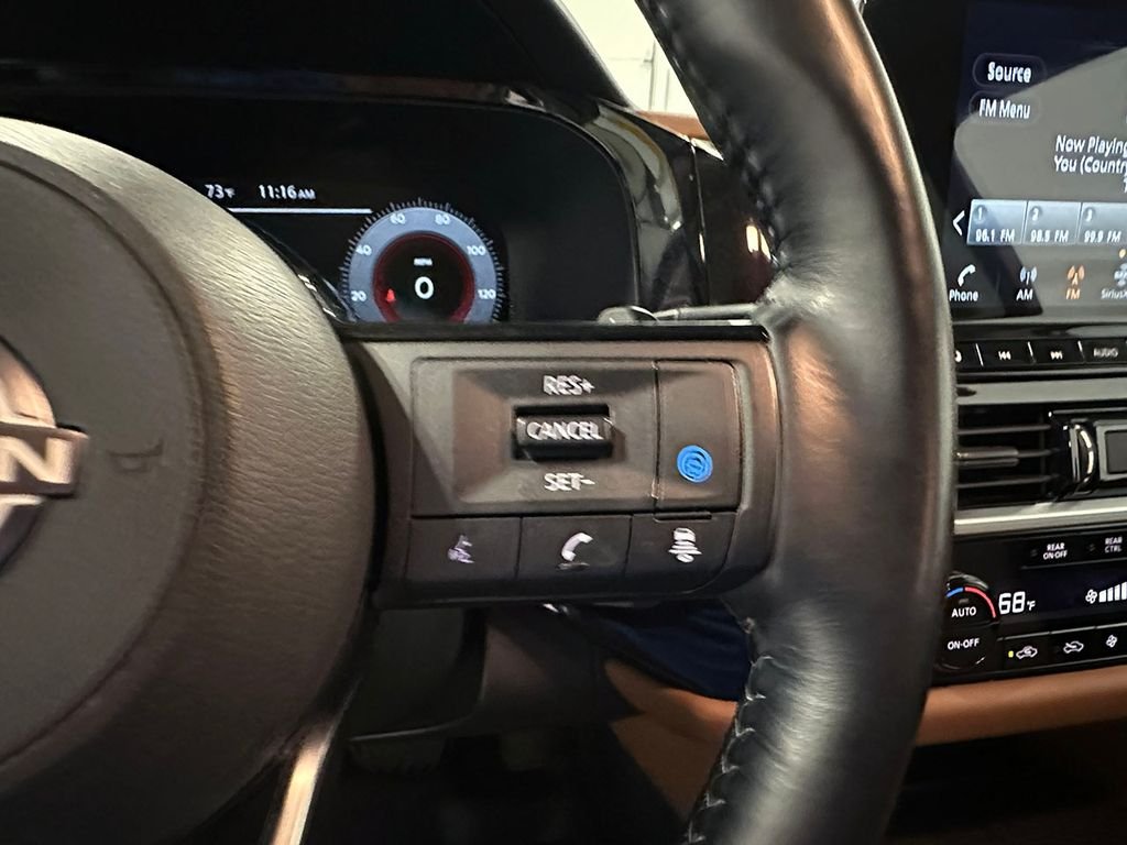 Used 2022 Red Nissan Platinum image 38