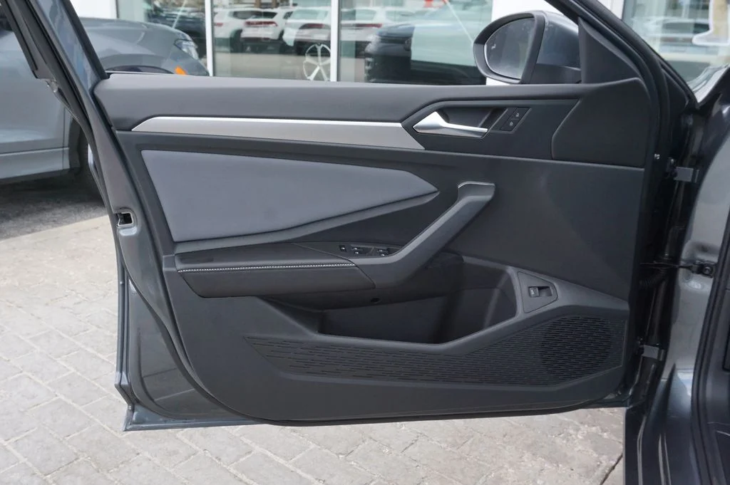 New 2026 Gray Volkswagen 1.5T SE image 21