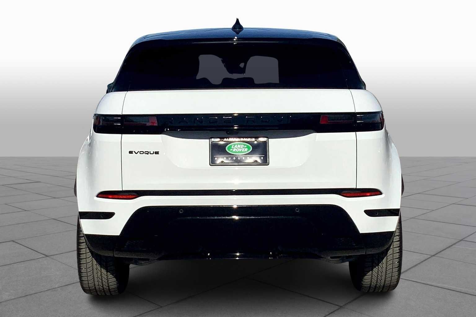 Used 2025 Fuji White Land Rover Dynamic SE image 5