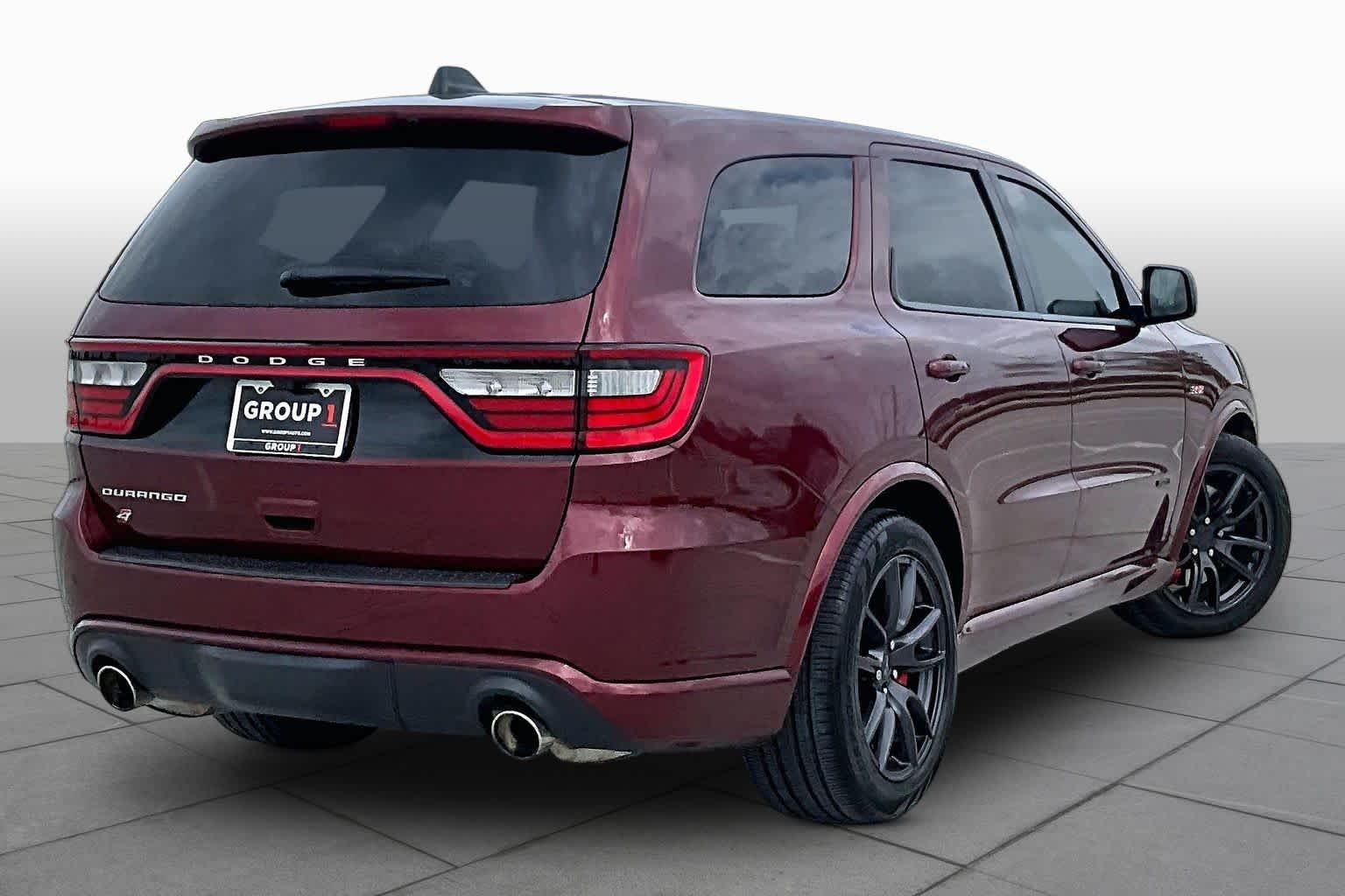 Used 2018 Octane Red Pearlcoat Dodge SRT image 12