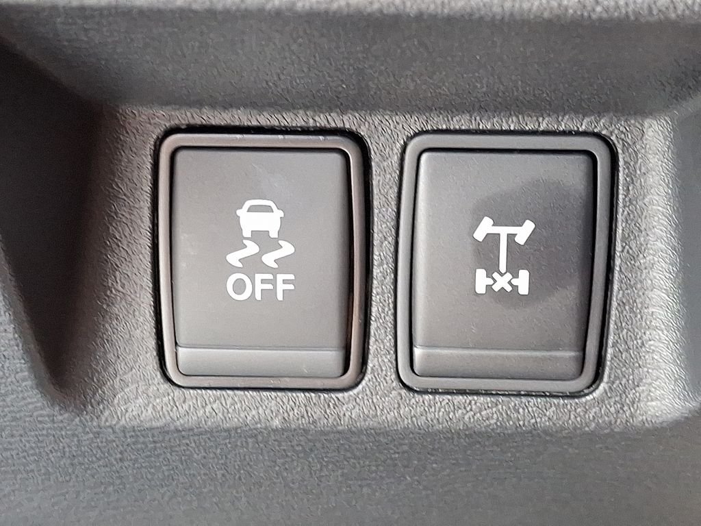2026 Nissan Frontier — photo 18