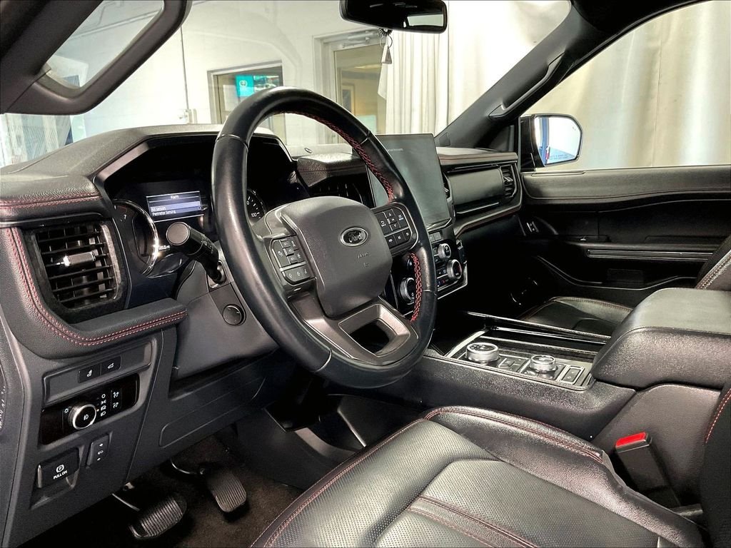 Used 2023 Gray Ford Limited image 8