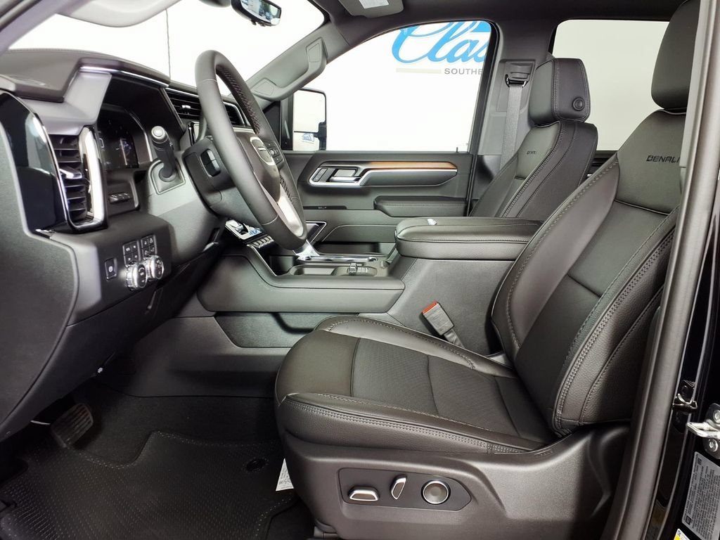 2026 GMC Sierra 2500HD Denali - Photo 8
