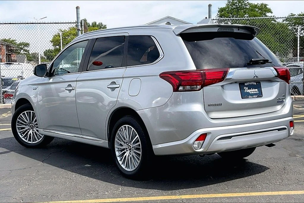 Used 2019 Alloy Silver Metallic Mitsubishi SEL image 10