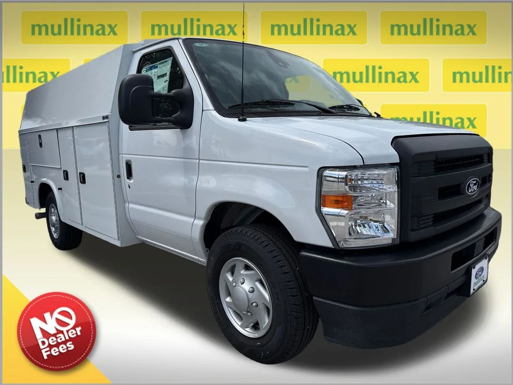 2026 Ford E-Series SRW E-350 Super Duty 138 in WB's photo