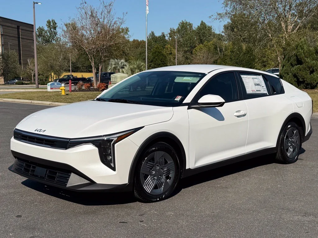 2027 Kia K4