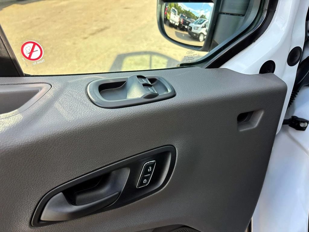 Used 2025 White Ford  image 9