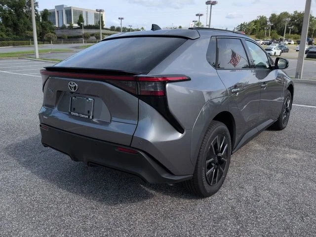 New 2026 Heavy Metal Toyota XLE image 4