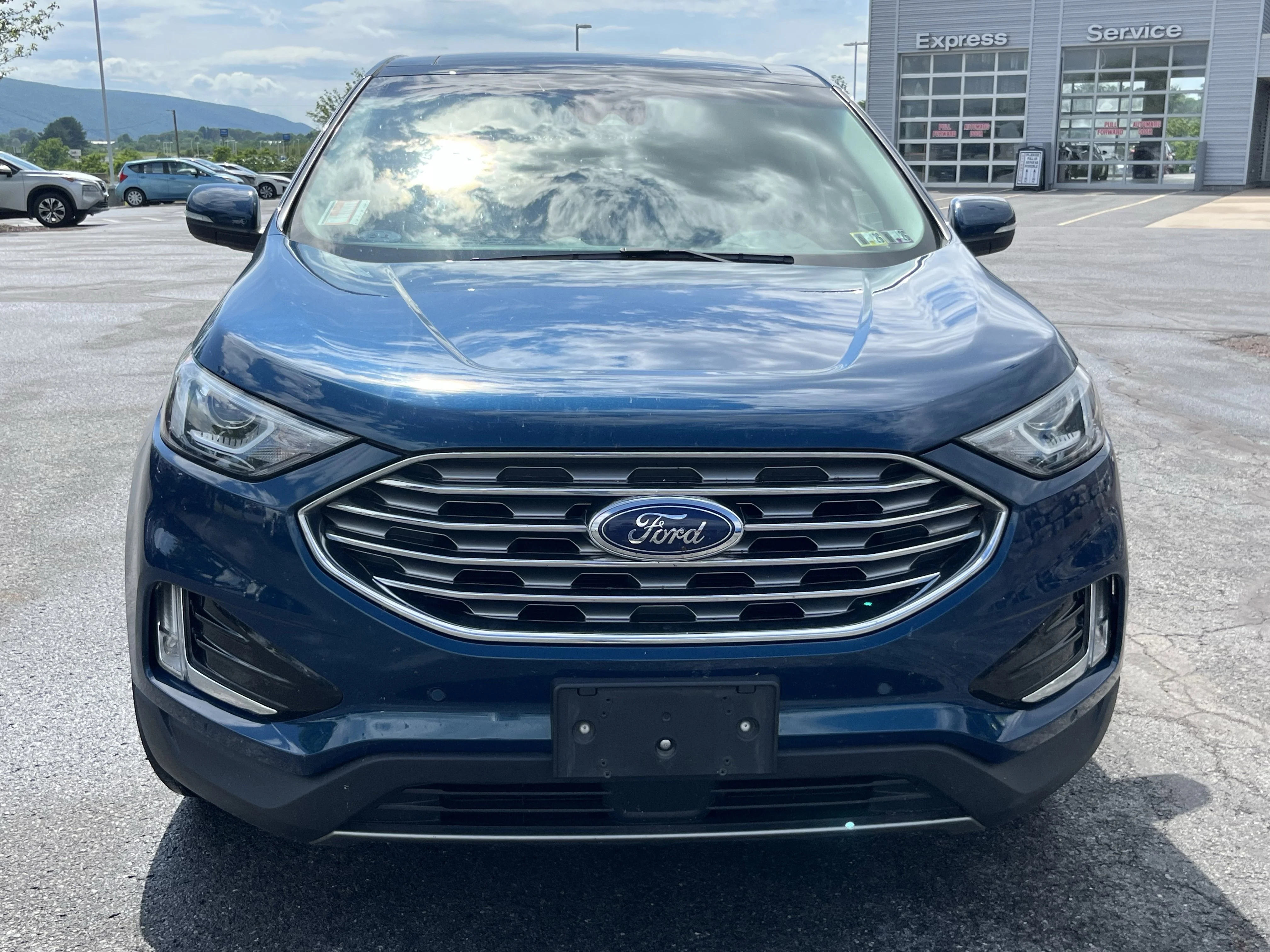 Used 2020 Green Metallic Ford Titanium image 12