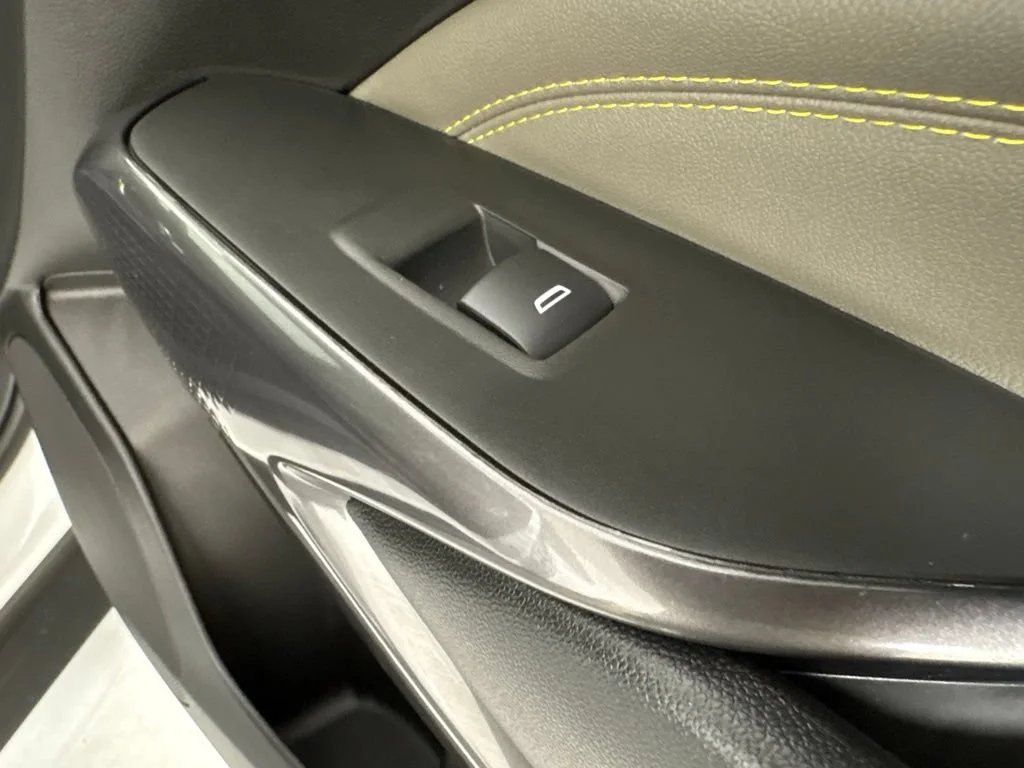 New 2026 Summit White Chevrolet ACTIV image 15