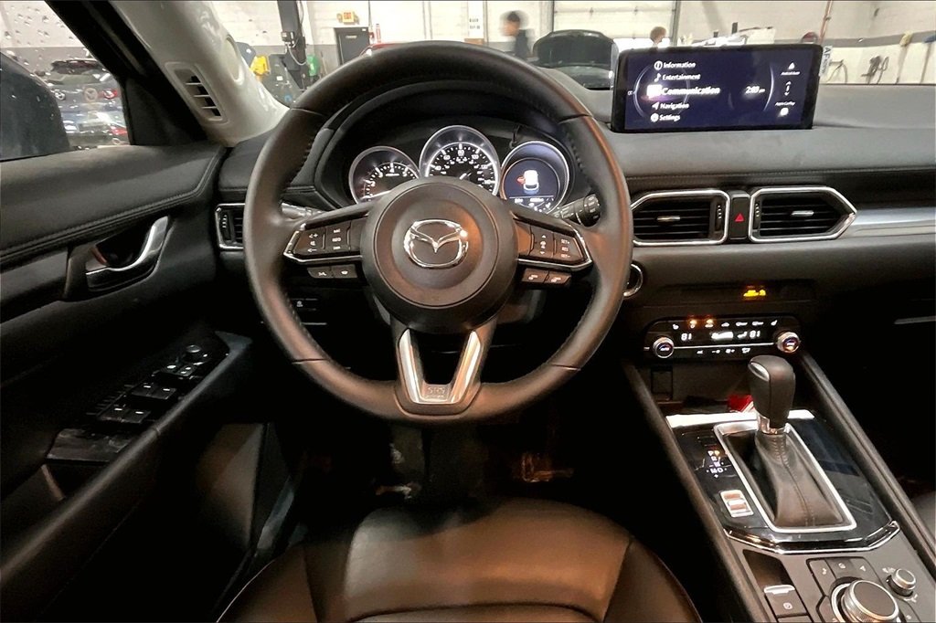 2025 MAZDA CX-5 - Image 3