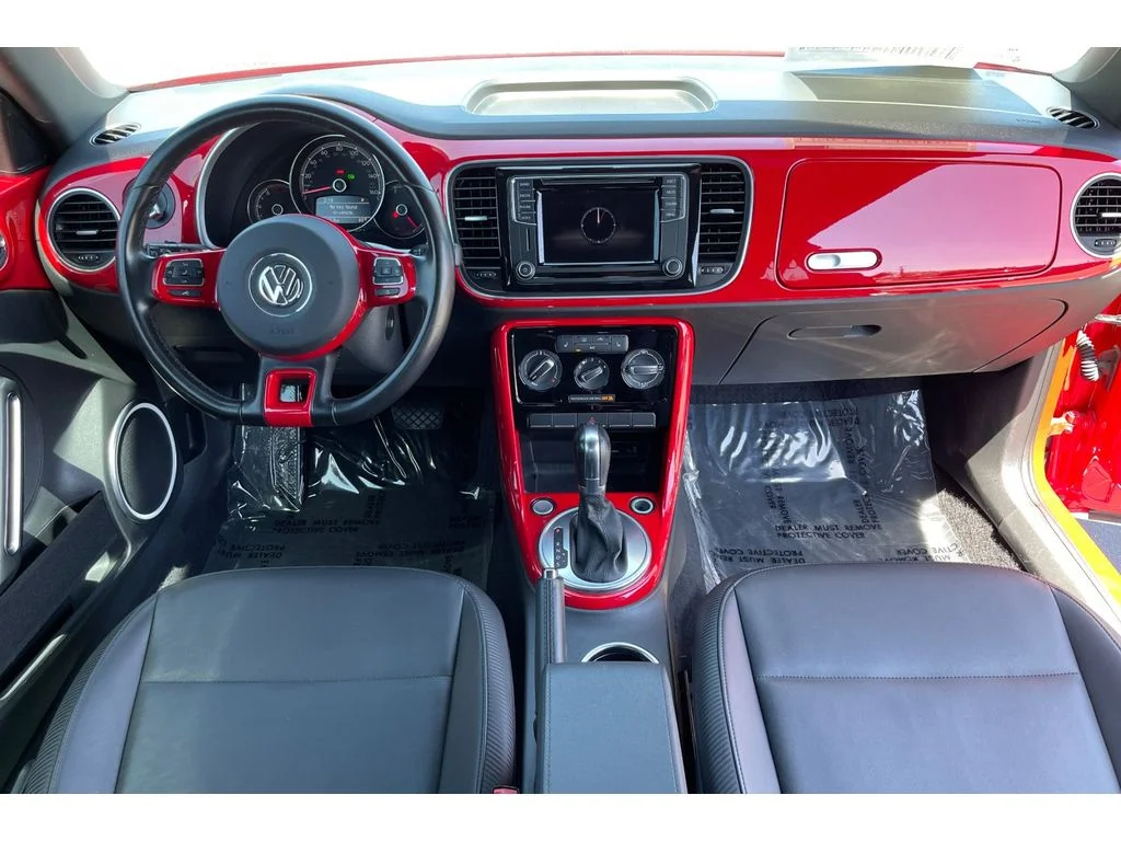 Used 2017 Tornado Red Volkswagen 1.8T SE image 15