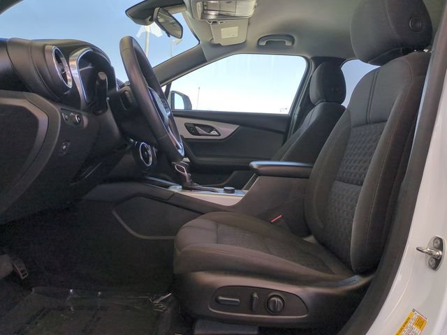 Used 2022 Summit White Chevrolet 2LT image 21