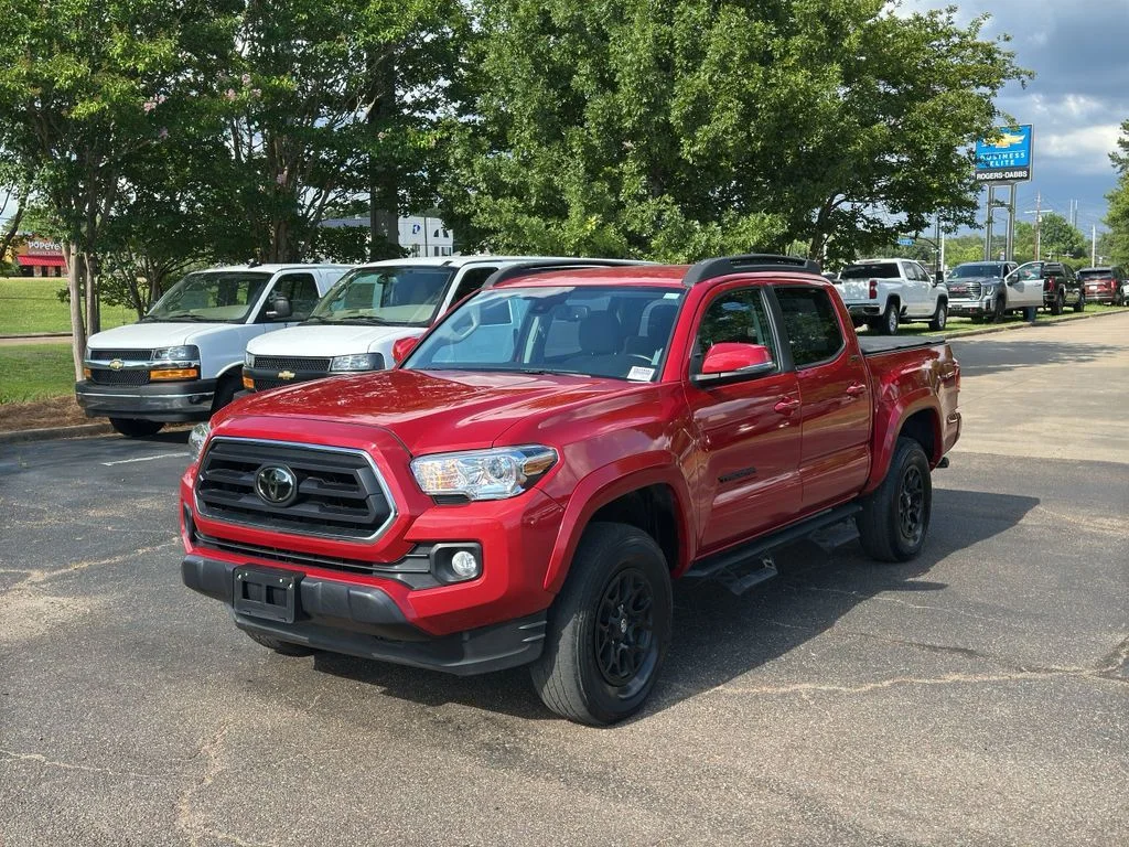 Used 2022 Red Toyota SR5 image 2