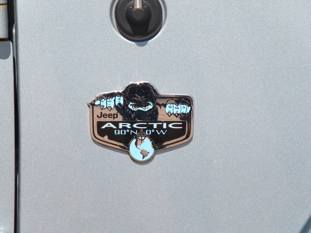 Used 2012 Grey Jeep Arctic image 5