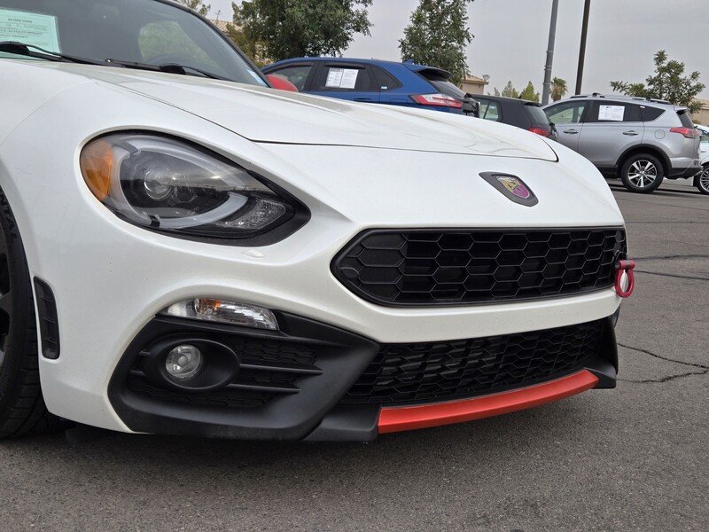 Used 2019 Pearl FIAT ABARTH CONVERTIBLE image 8