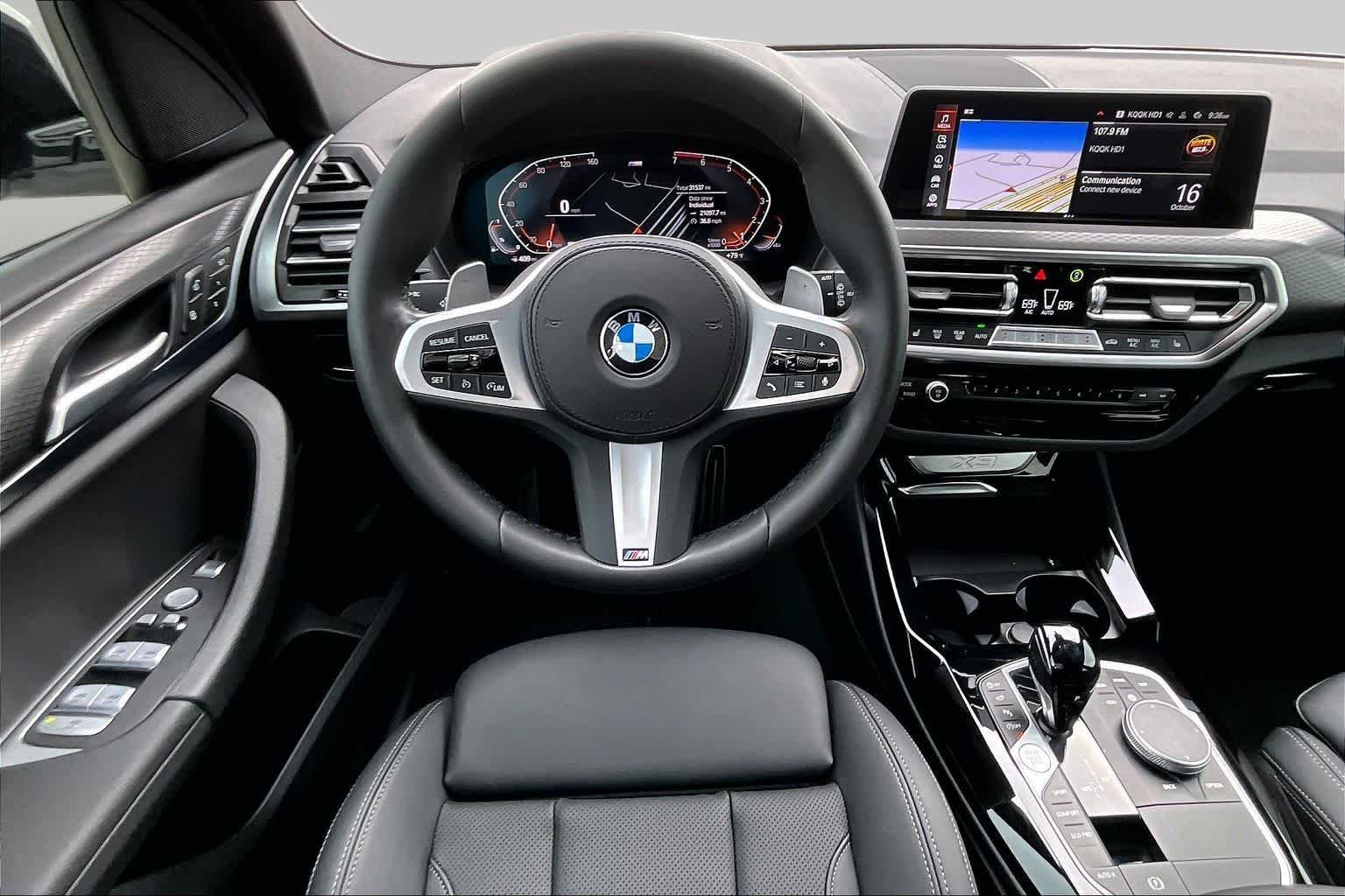 Used 2024 Alpine White BMW sDrive30i image 5