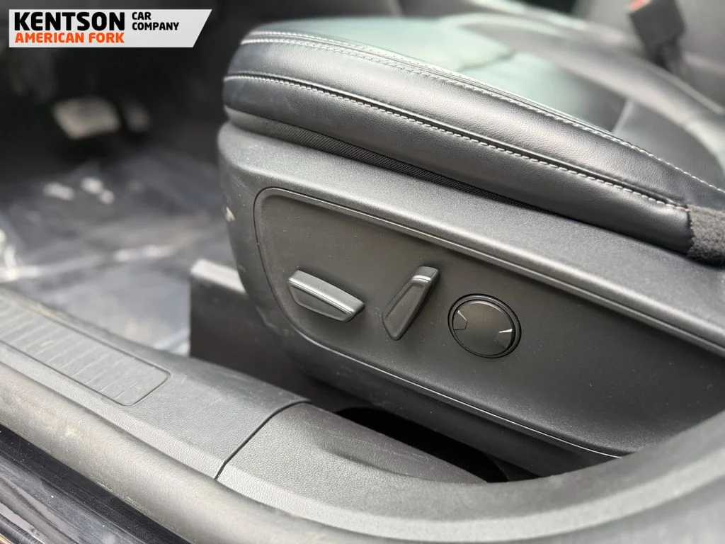 Used 2025 Black Ford Platinum image 34
