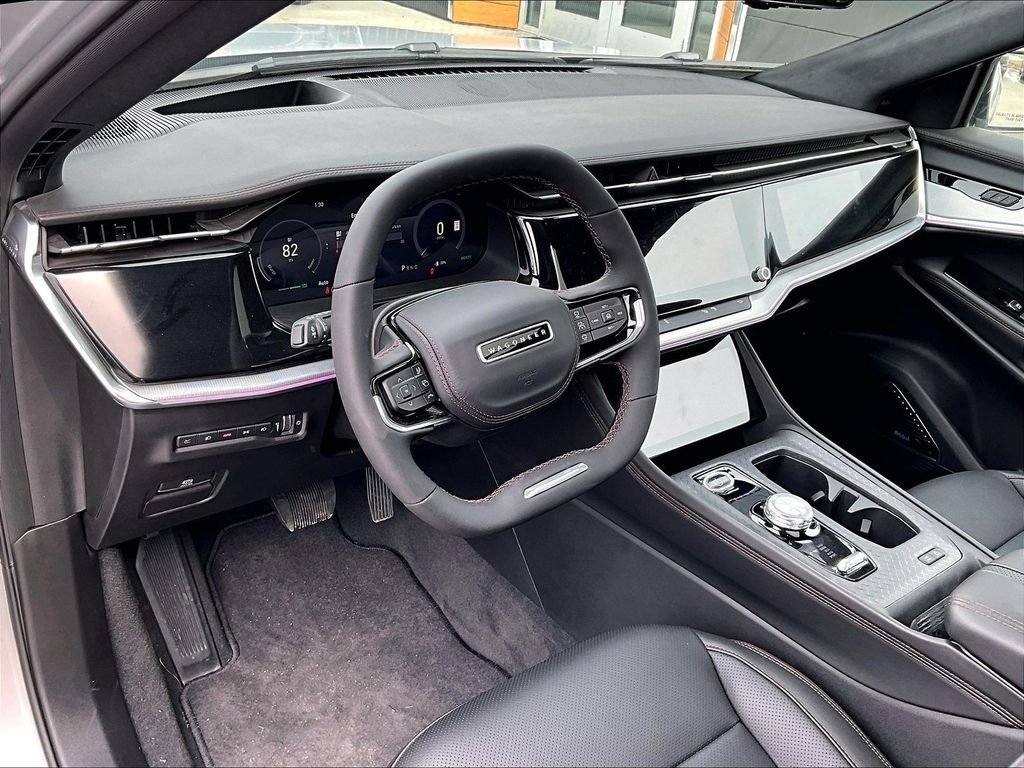 2025 Jeep Wagoneer S — photo 9