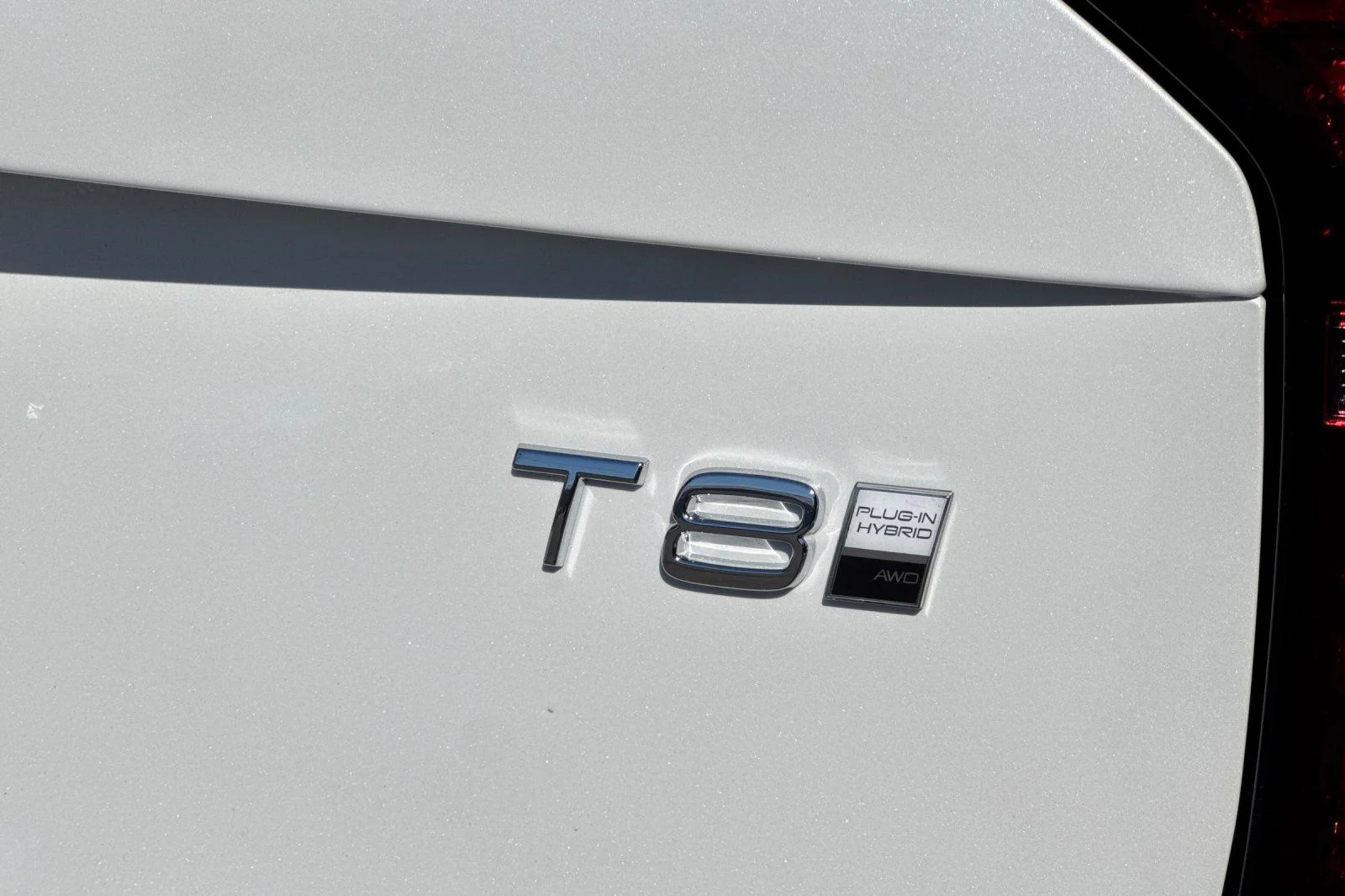 New 2026 Crystal White Volvo T8 Plus 7-Seater image 12