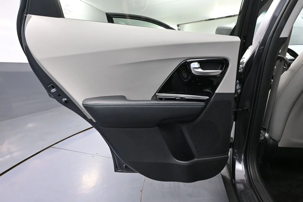Used 2019 Gray Kia EX image 35