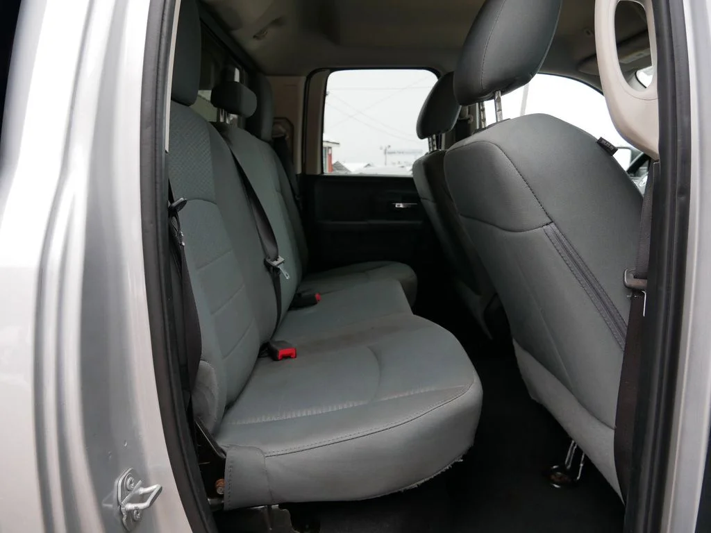 Used 2017 Silver Ram SLT image 9
