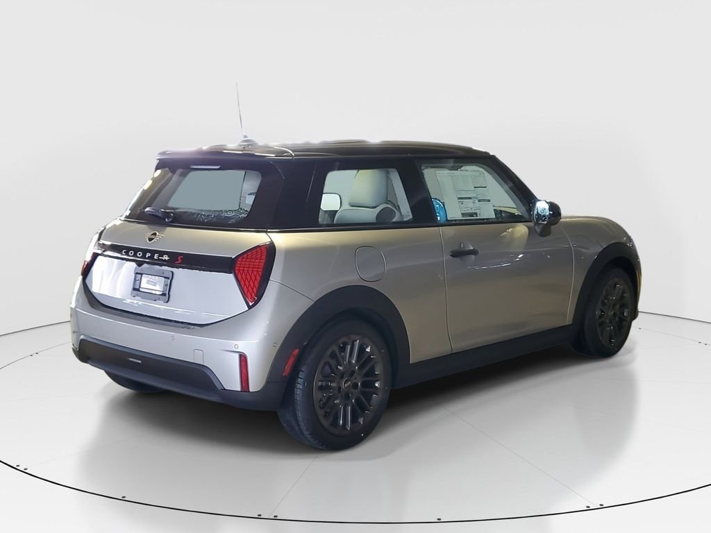2025 MINI Hardtop 2 Door S - Photo 3