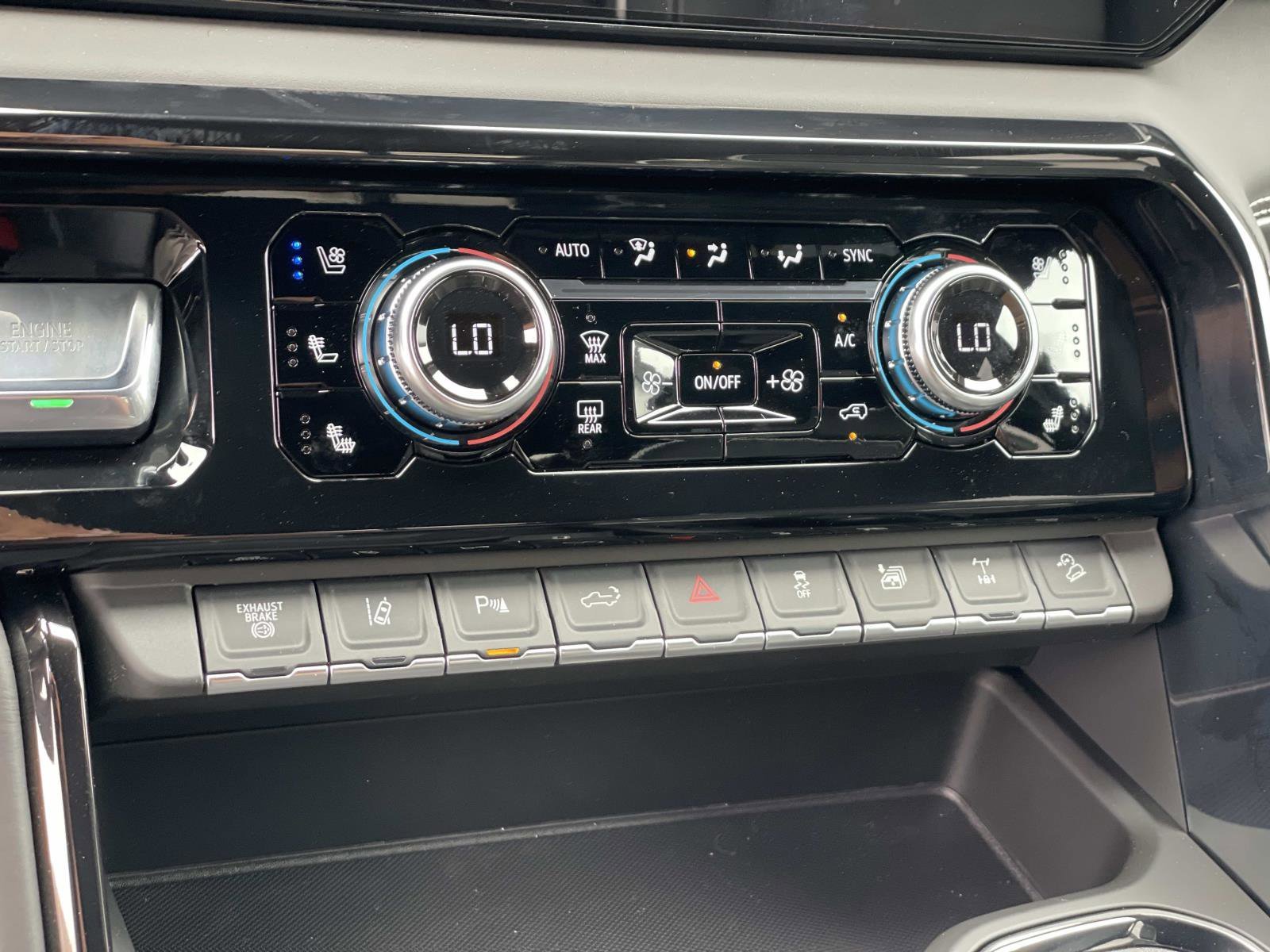 2026 GMC Sierra 2500HD AT4X - Photo 17