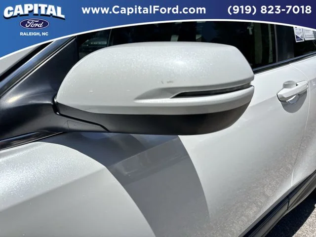 Used 2019  Honda EX image 12