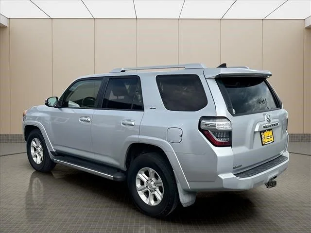 Used 2016 Silver Toyota SR5 Premium image 4