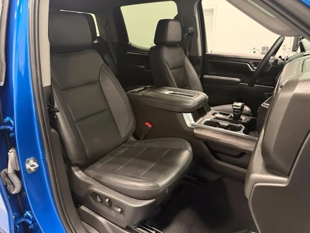 Used 2022 Blue Chevrolet LTZ image 35