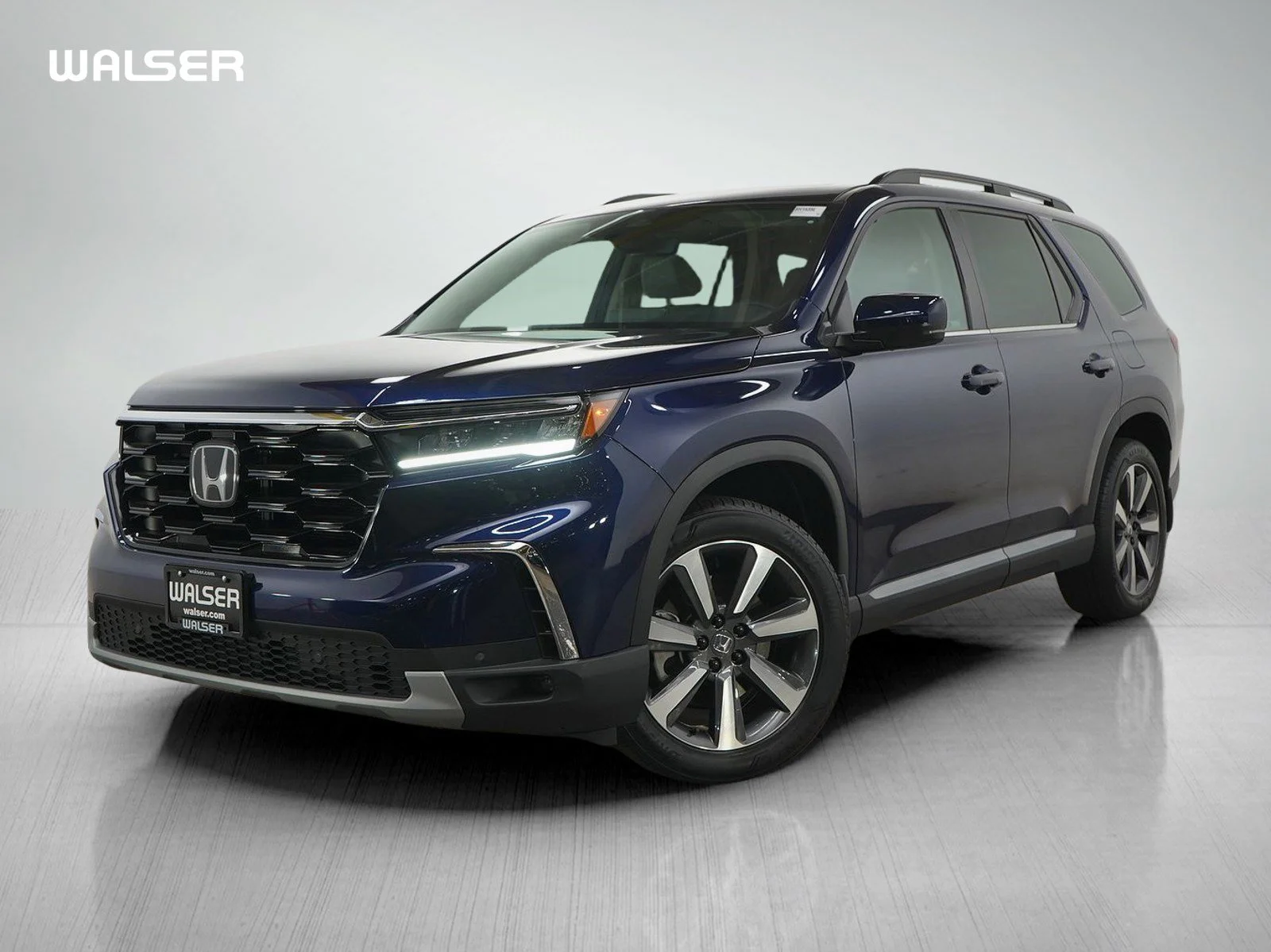 2024 Honda Pilot Touring AWD's photo
