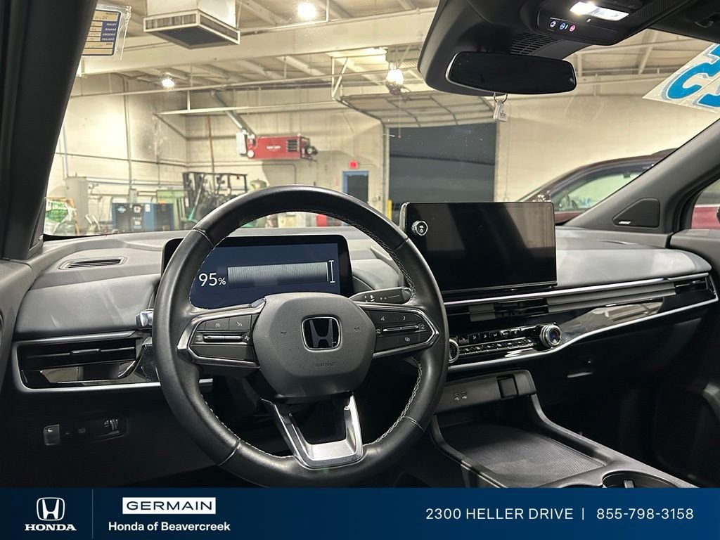Used 2025 Mercury Silver Metallic Honda Touring image 15
