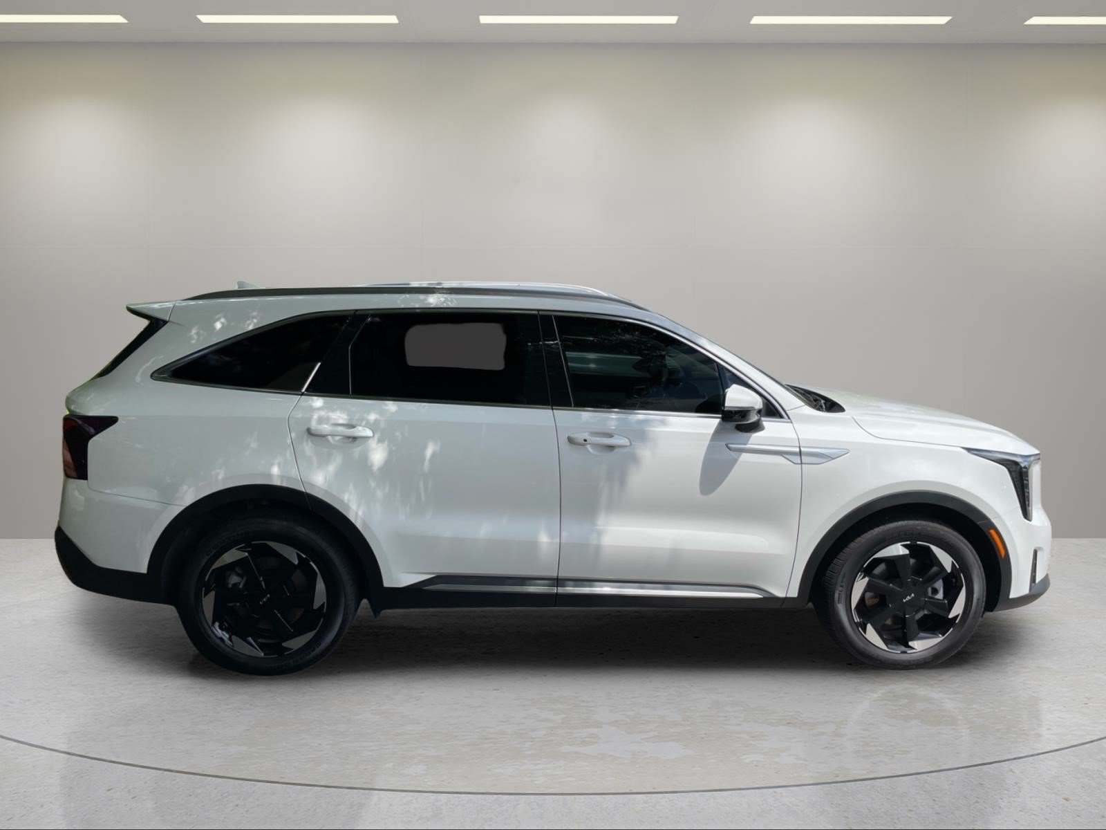 Used 2025 Snow White Pearl Kia EX image 8